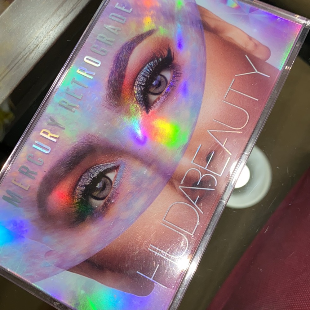 Huda Beauty Mercury Retrograde Palette 🎨